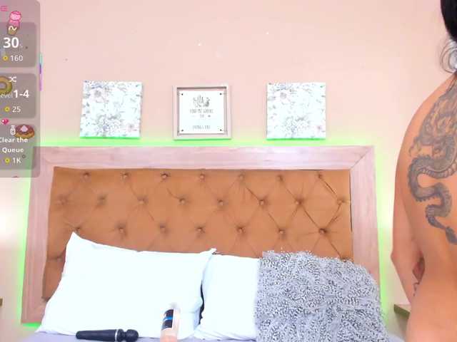 CristalLorents live cam on BongaCams
