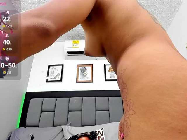 CristalLorents live cam on BongaCams