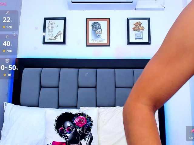 CristalLorents live cam on BongaCams