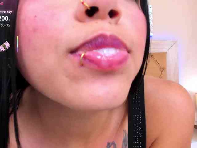 CristalLorents webcam