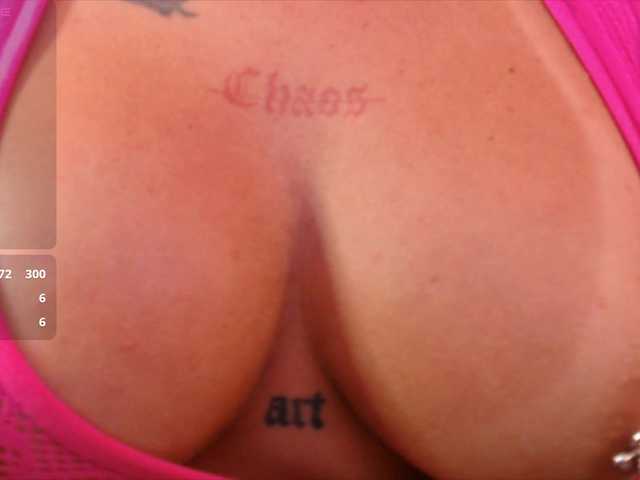 LaylaCruz live cam on BongaCams