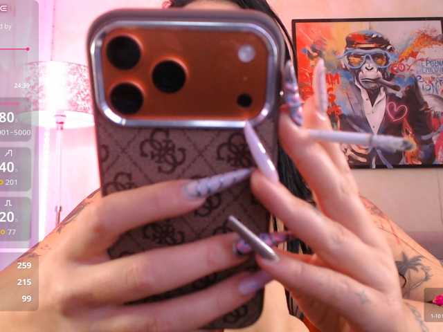 LaylaCruz live cam on BongaCams
