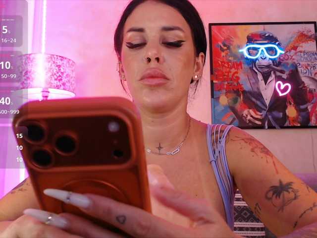 Sex chat gratuit in direct cu LaylaCruz pe BongaCams