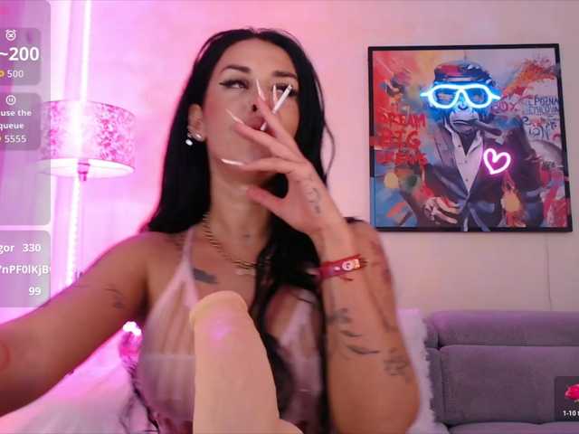 LaylaCruz live cam on BongaCams