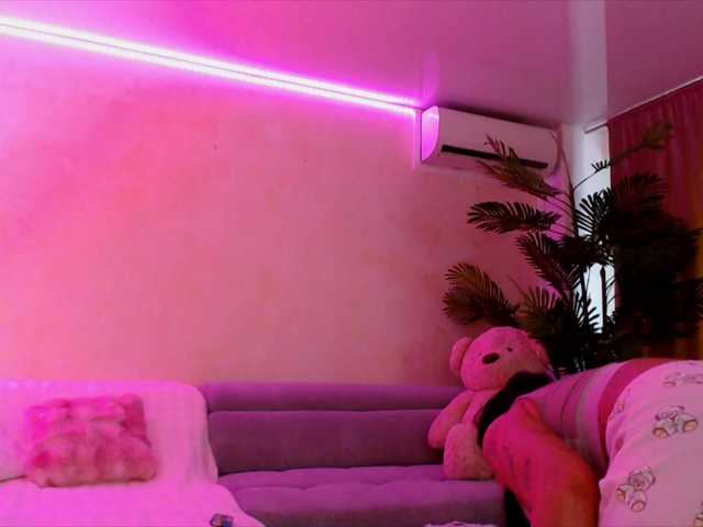 LaylaCruz live cam on BongaCams