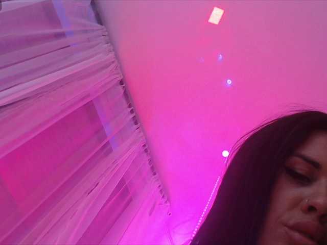 LaylaCruz Live Cam on BongaCams