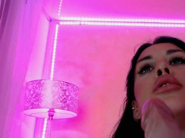 LaylaCruz live cam on BongaCams