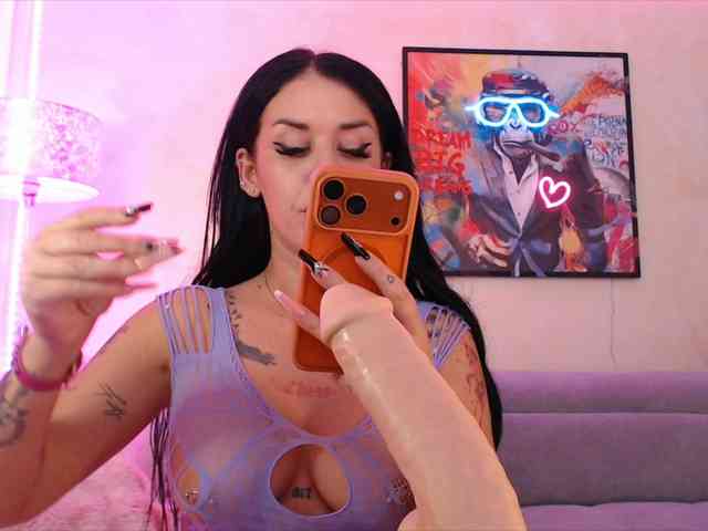 LaylaCruz webcam