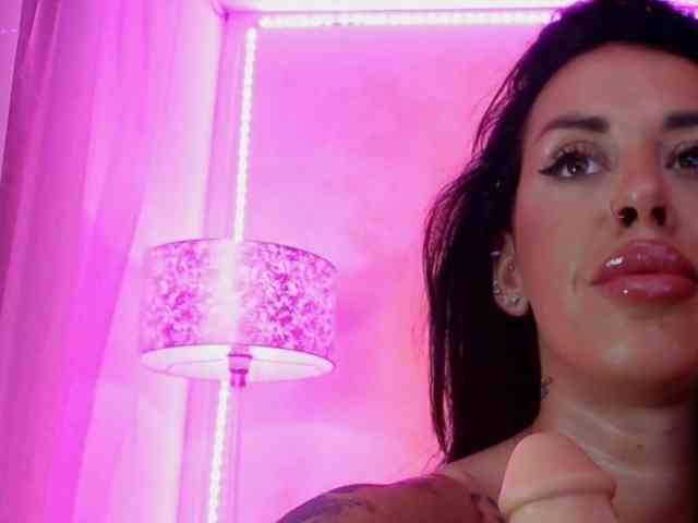 LaylaCruz webcam