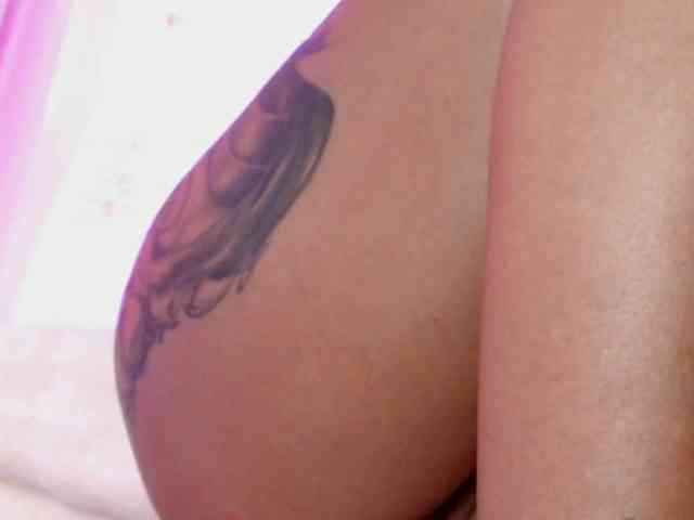 LaylaCruz webcam