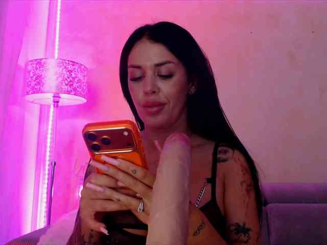 LaylaCruz webcam