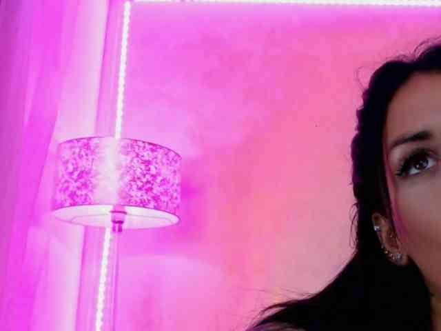 LaylaCruz webcam