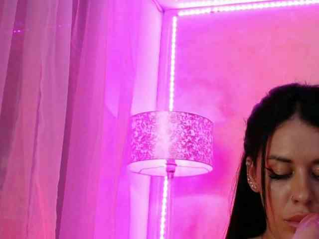 LaylaCruz webcam