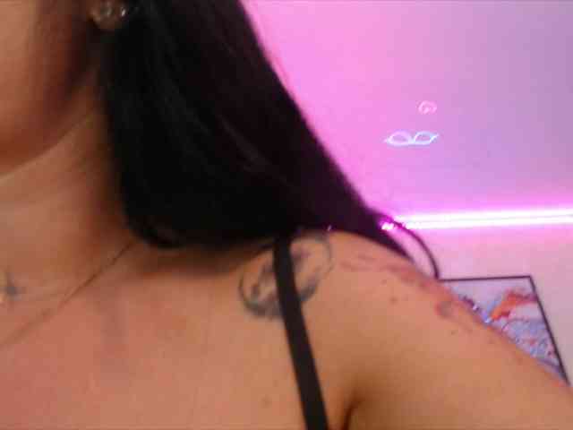 LaylaCruz webcam