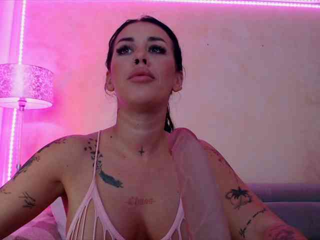 LaylaCruz webcam