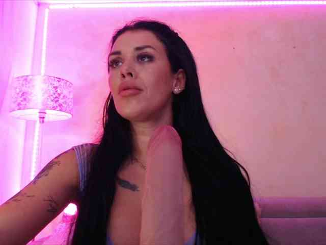 LaylaCruz webcam