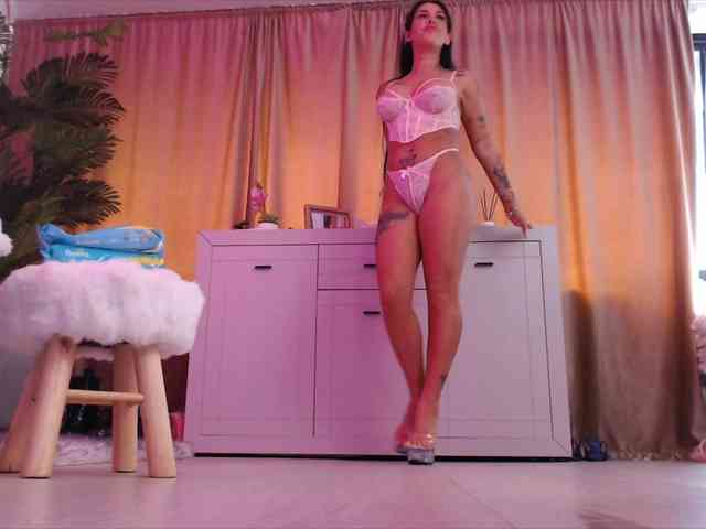 LaylaCruz webcam