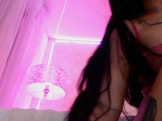 LaylaCruz webcam