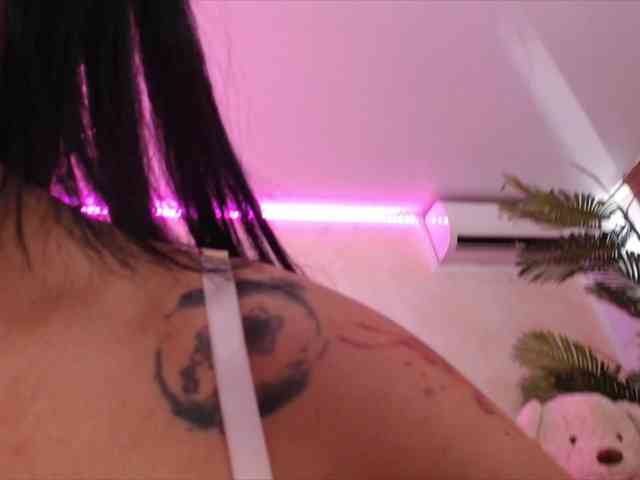 LaylaCruz webcam