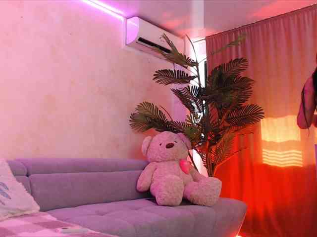 LaylaCruz webcam