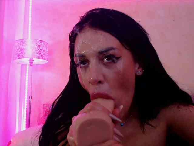 LaylaCruz webcam