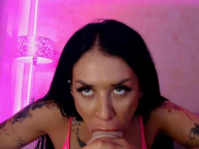LaylaCruz webcam