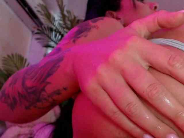 LaylaCruz webcam