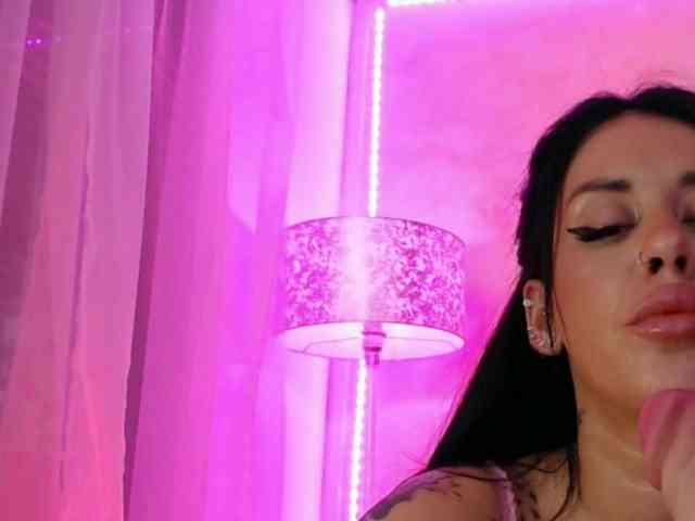 LaylaCruz webcam