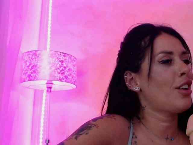 LaylaCruz webcam