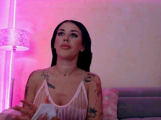LaylaCruz webcam