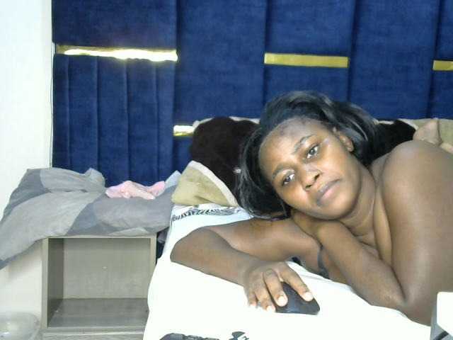 tasha-baby live cam on BongaCams