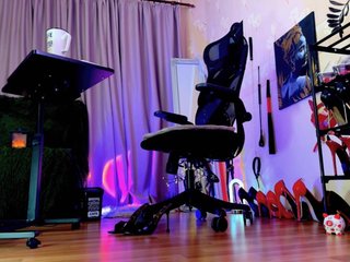 your-amazon4rever-wild Porn Show