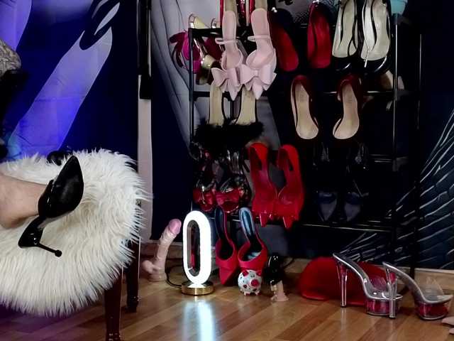 your-amazon4rever-wild live cam on BongaCams