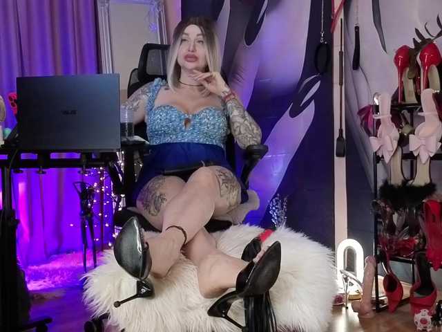 your-amazon4rever-wild live cam on BongaCams