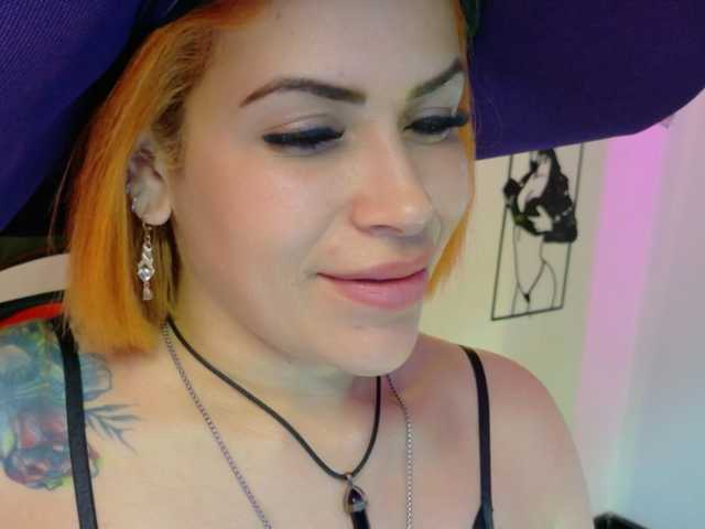 Alexa_lopez live cam on BongaCams