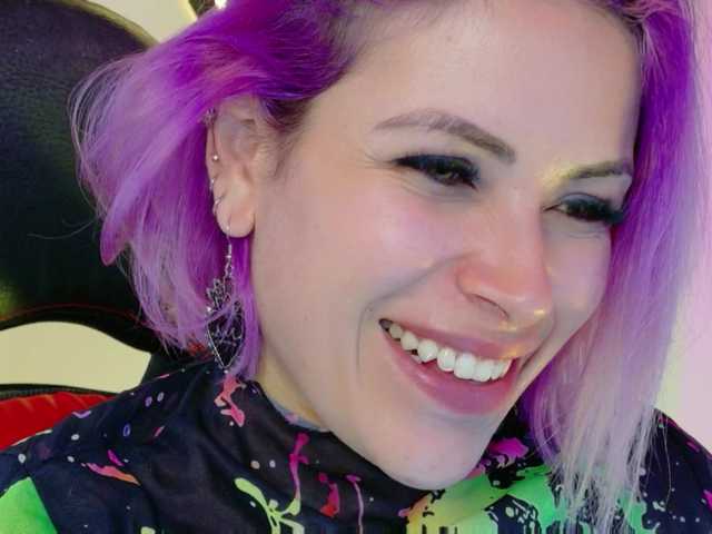 Ivypoison10 live cam on BongaCams