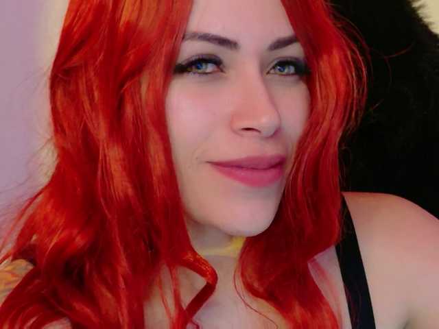 Ivypoison10 live cam on BongaCams