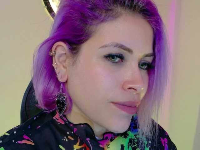Ivypoison10 live cam