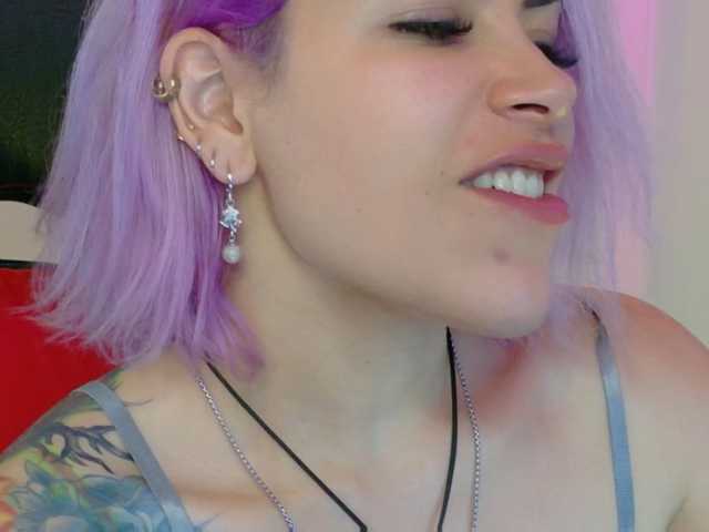 Ivypoison10, en vivo ahora en BongaCams