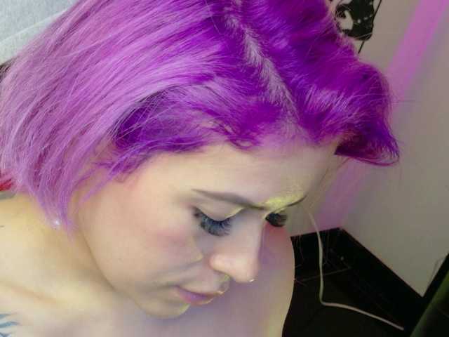 Ivypoison10 Live Cam on BongaCams