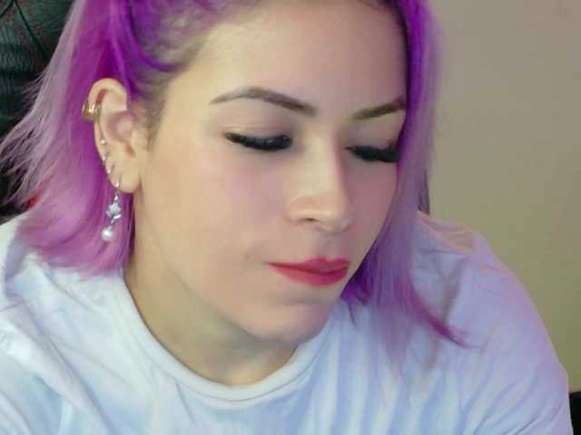 Ivypoison10 live cam on BongaCams