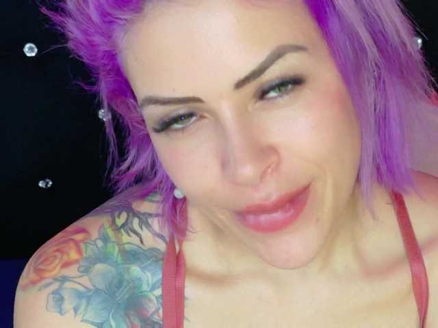 Profile thumbnail for Alexa_lopez