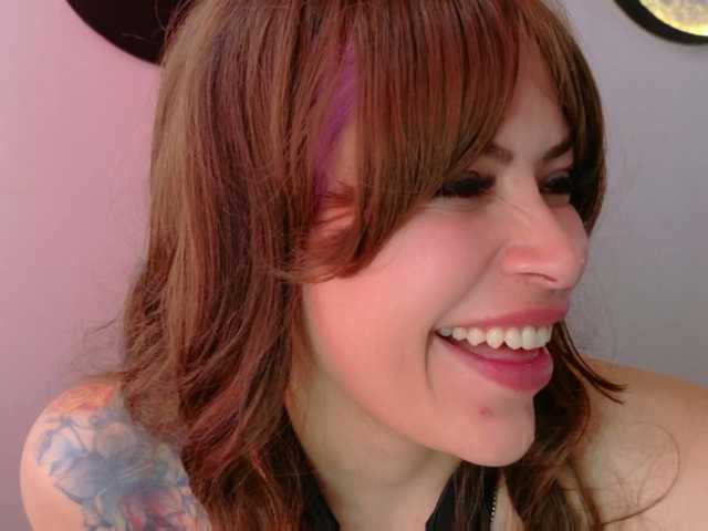 Ivypoison10 live cam on BongaCams