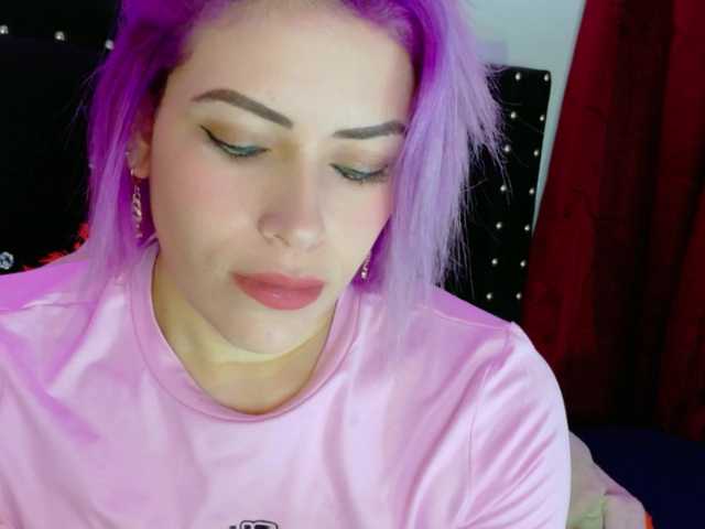 Ivypoison10 live cam on BongaCams