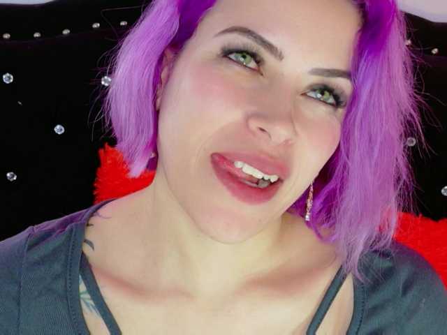 Ivypoison10 live webcam show