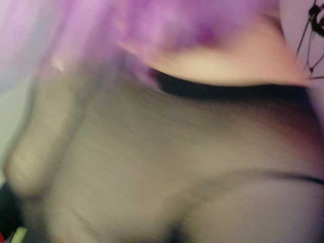 Ivypoison10 live cam on BongaCams