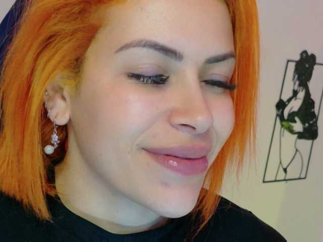 Ivypoison10 live cam on BongaCams
