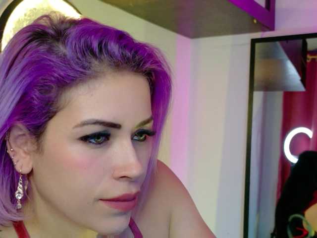 Ivypoison10 live cam