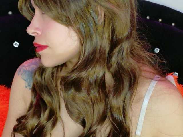 Ivypoison10 live cam on BongaCams