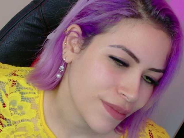 Ivypoison10 live cam on BongaCams